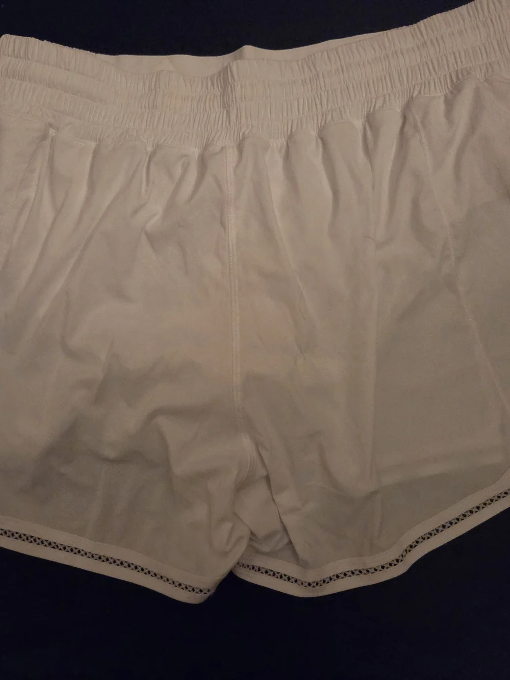 lululemon Hotty Hot White Lace Trim Shorts NWT